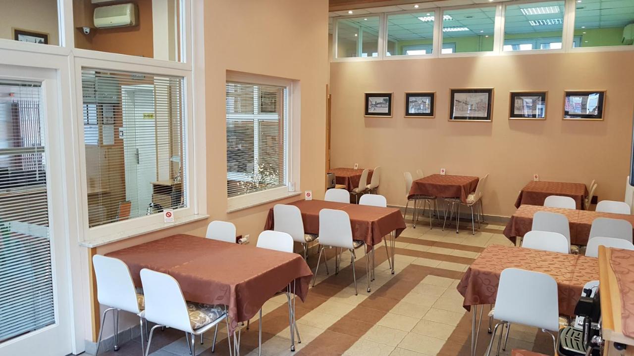 Voyager Bed & Breakfast Novi Sad Exteriér fotografie