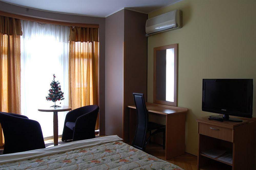 Voyager Bed & Breakfast Novi Sad Exteriér fotografie
